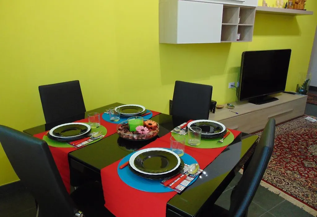 Studiohouserome-1